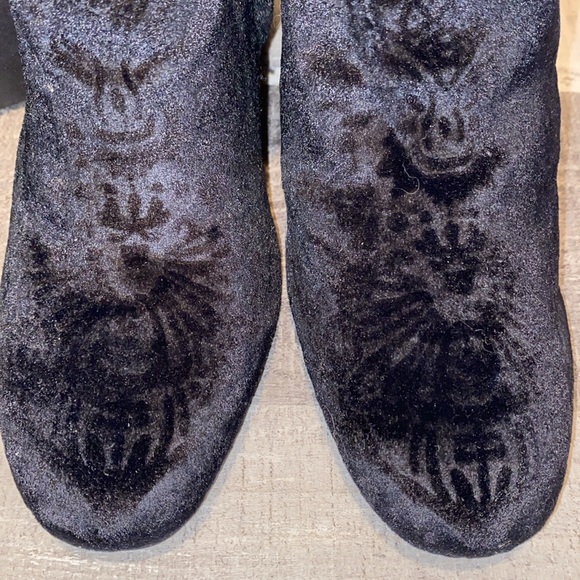 Rebecca Minkoff Bryce Black Floral Block Heel Ankle Bootie Boots New - Picture 8 of 13